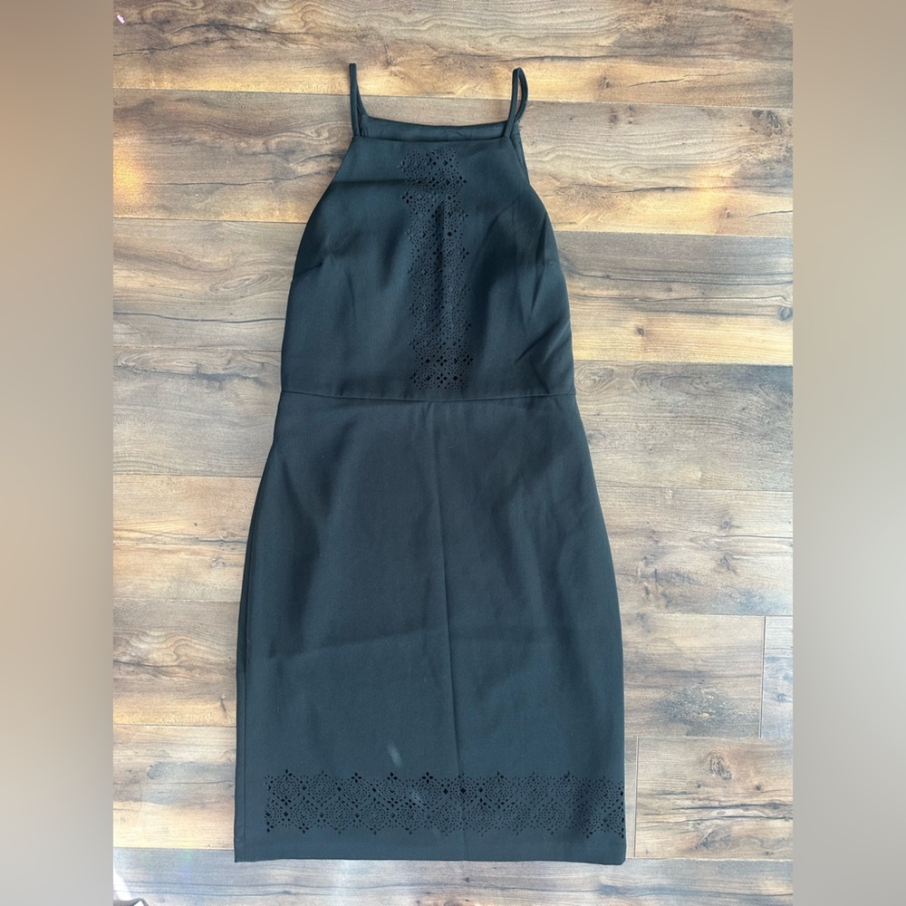 Banana Republic Black Laser Cut Sheath Dress Size 2 Cocktail Chic